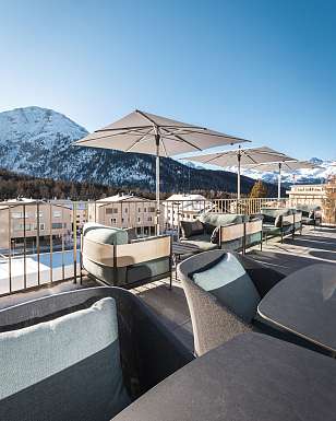 Aussenansicht Winter Pontresina